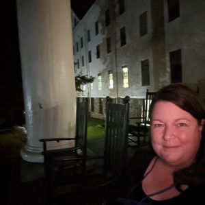 Meet your Posher, Carrie